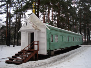 Illustration for article titled These Train Cars Converted Into Churches Are Literal Holy Rollers